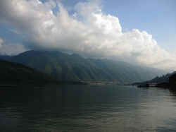 030706FleuveYangzi 3petitesgorges19.jpg (73229 octets)