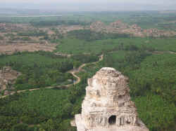 090506HampiMathangaHill6.jpg (163477 octets)