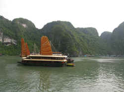 120806BaieHalong5.jpg (125092 octets)