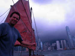 130606HongKongBaieJunkNabil3.jpg (89125 octets)