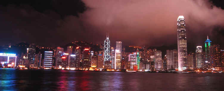 130606HongKongBaieNuitPanoramiq.jpg (169440 octets)