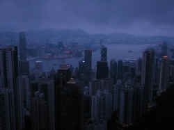 130606HongKongVictoriaPeak4.jpg (77960 octets)
