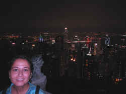 130606HongKongVictoriaPeakFarida2.jpg (80016 octets)