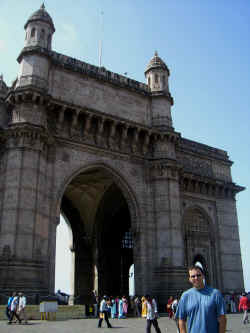 150506MumbaiIndiaGate.jpg (197749 octets)