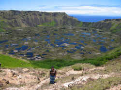 211206IlePaquesRanoKauVolcanFarida1.jpg (180428 octets)