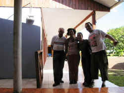 211206IlePaquesResidenceSergioCortes1.jpg (120045 octets)