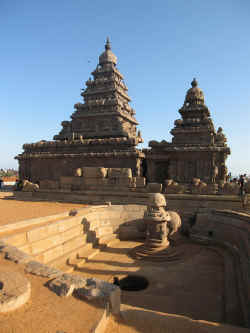230406MamallapuramTempleRivage.jpg (186916 octets)