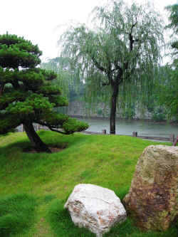 230706HimejiHimeijiJoJardin1.jpg (326971 octets)