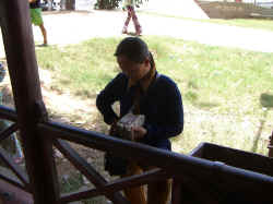 260806DeltaMekongPosteFrontiereChange1.jpg (136687 octets)