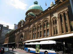 261006SydneyQueenVictoriaBulding1.jpg (150010 octets)