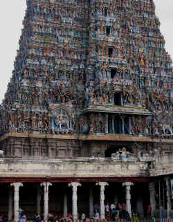 270406MaduraiTemple6.jpg (316286 octets)