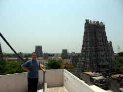 270406MaduraiTempleNabil.jpg (106116 octets)