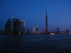 270706ShanghaiBaieBundNuit2.jpg (64644 octets)