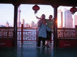 270706ShanghaiBaieOuartassi1.jpg (120593 octets)