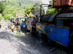 3004060otyPetitTrain3.jpg (191829 octets)