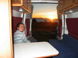 CampervanFarida1.jpg (98443 octets)